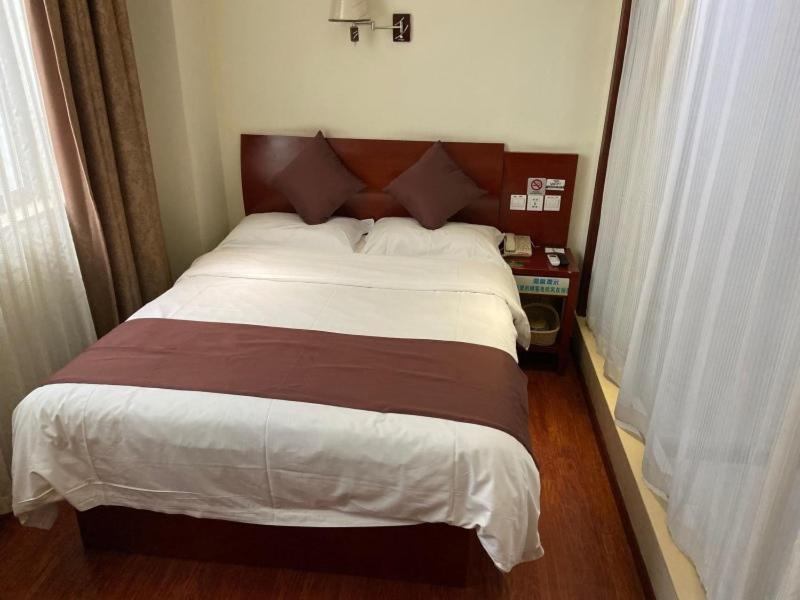 Greentree Inn Shanghai Songjiang University City New Songjiang Road Express Hotel Eksteriør bilde