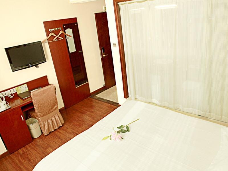 Greentree Inn Shanghai Songjiang University City New Songjiang Road Express Hotel Eksteriør bilde